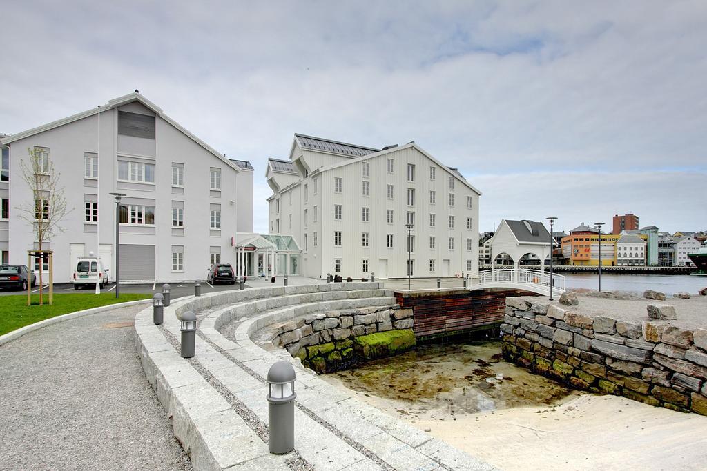 Thon Hotel Kristiansund Exterior photo